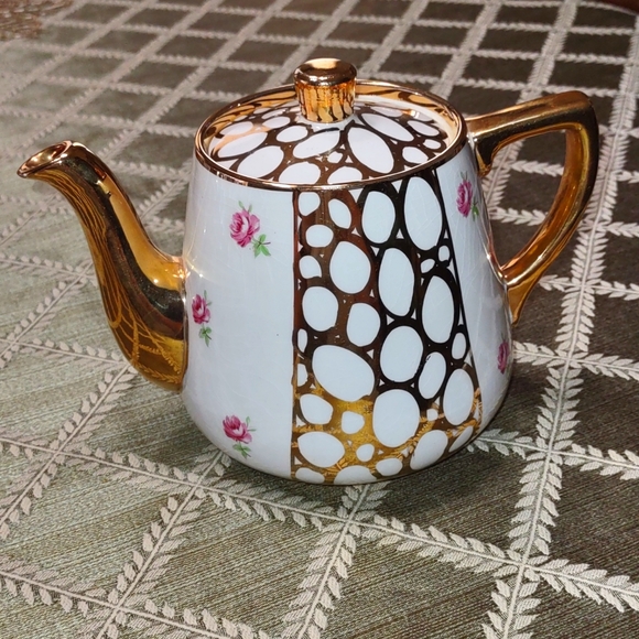 Vintage Sudlows Teapot Accented in Gold and Pink Rose Pattern - Picture 1 of 7